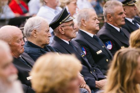 Župan Matej Slapar ob dnevu državnosti »Ko narod stoji odločno, z vero v svoje vrednote in pravice, postane nepremagljiv.«  (58)